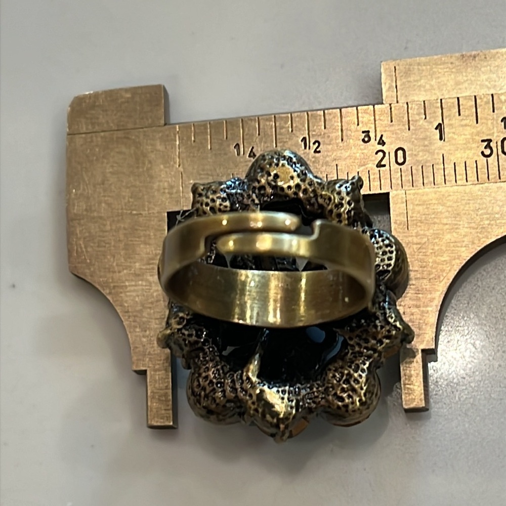 Cherub Ring with Adjustable Band. Green & Blue Rhinestones on a copper setting - Picture 8 of 8